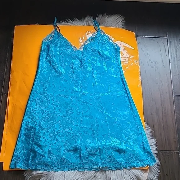 Gold label vintage Victoria secret paisley slip dress/ chemise teal blue